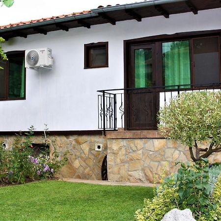 Къща Речен Шепот Hotel Kalofer Exterior foto