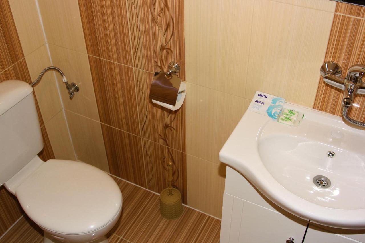 Къща Речен Шепот Hotel Kalofer Exterior foto