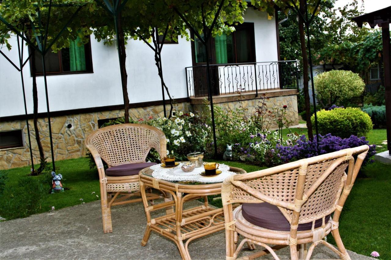 Къща Речен Шепот Hotel Kalofer Exterior foto
